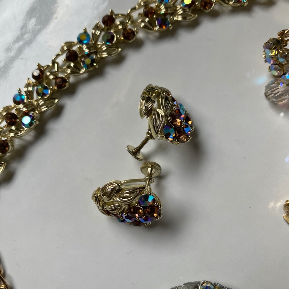 Vintage Costume Jewelry - Picture 13 of 16